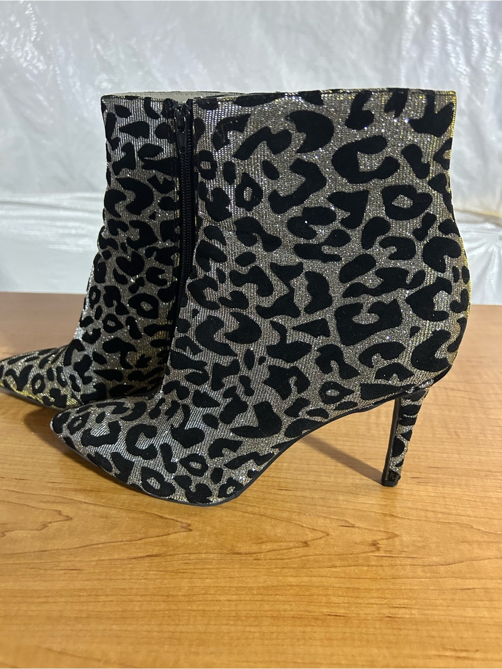 Thalia Sodi Leopard-Print Pointed Stiletto Ankle Boots - Black and Silver